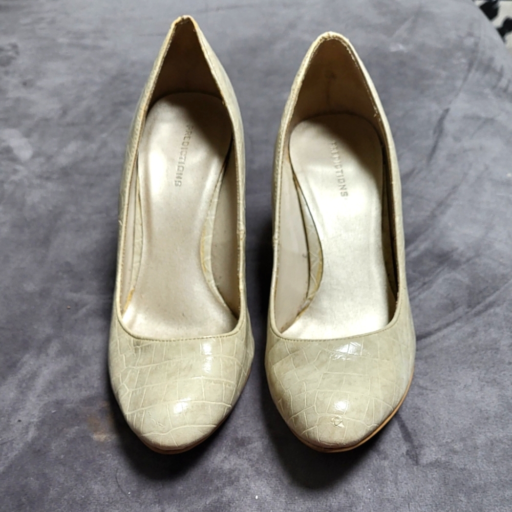 Predictions Ivory Vegan Leather, Faux Snakeskin Heels, Resort Posh Classic Chic